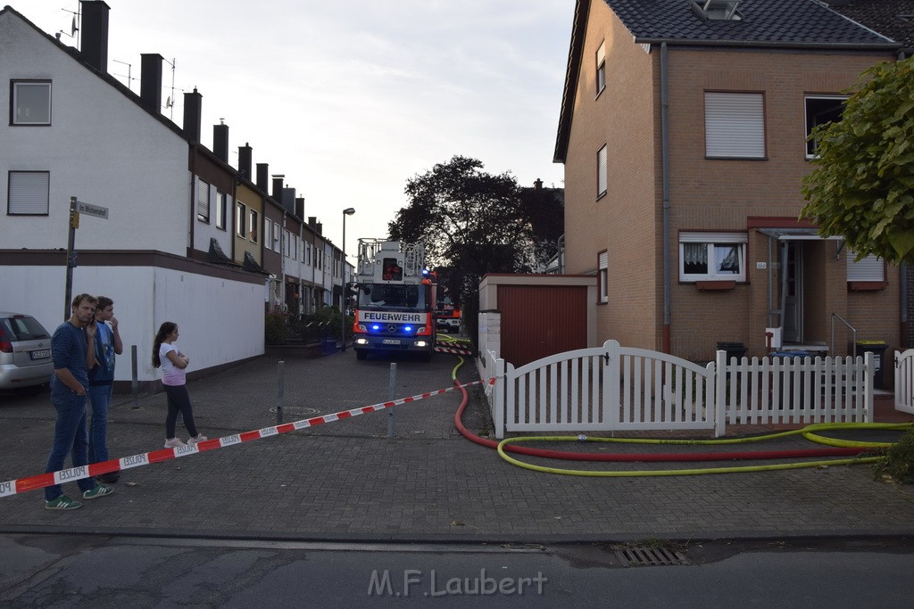 Feuer 2 Vollbrand Reihenhaus Roggendorf Berrischstr P026.JPG - Miklos Laubert